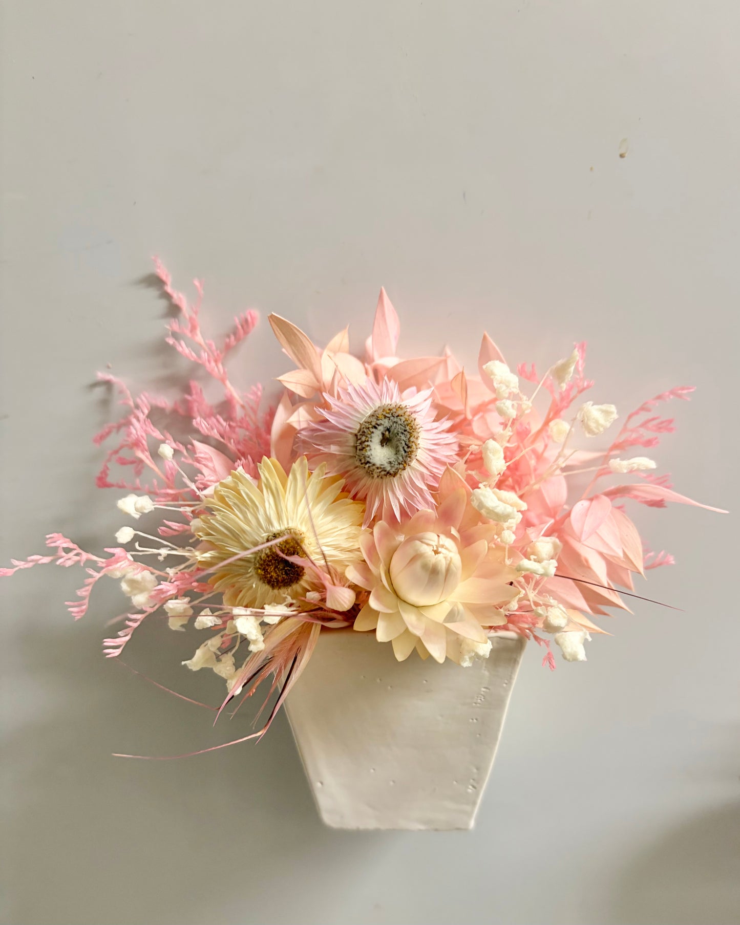 Fridge Magnet~Baby Pink