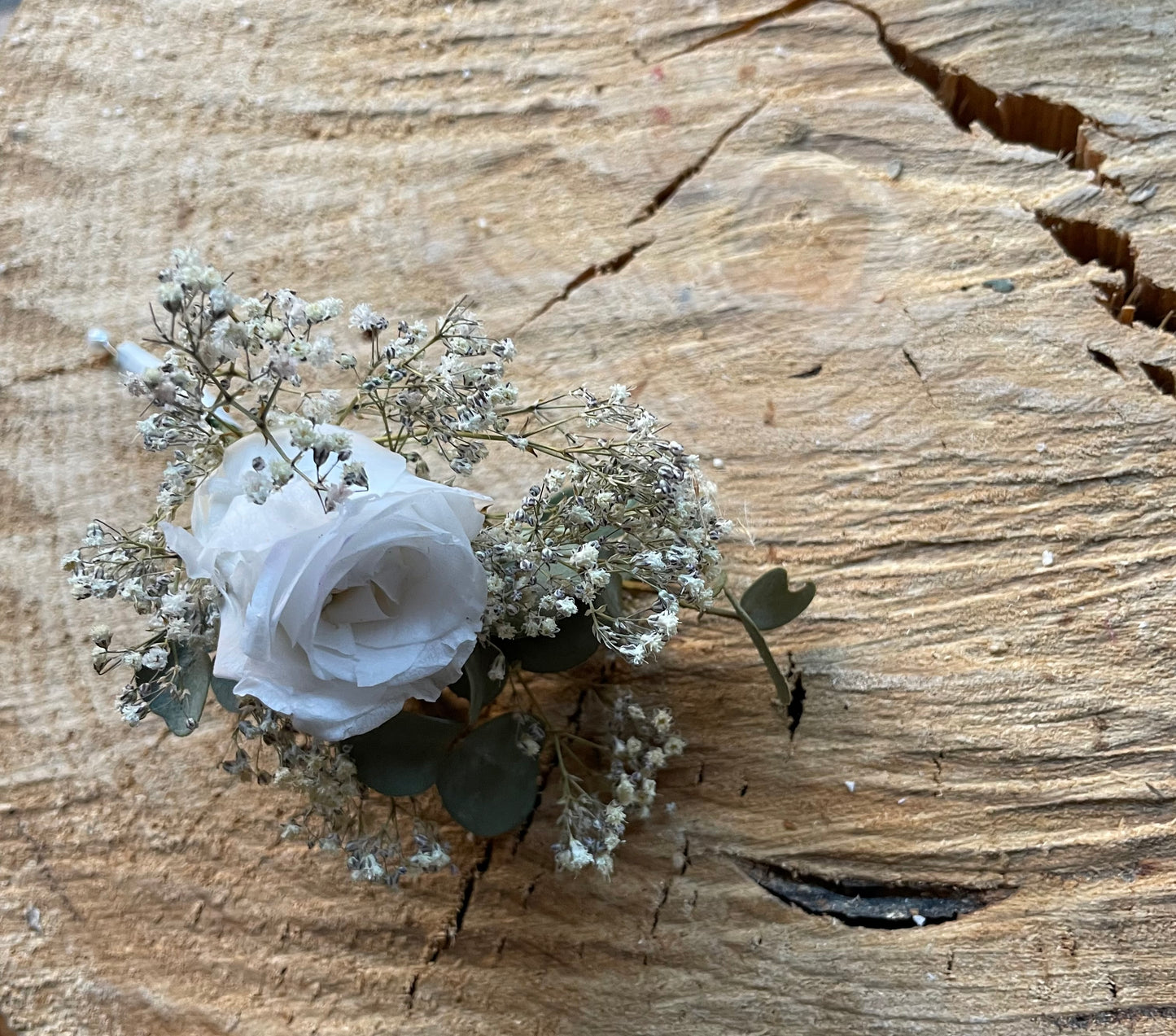 Boutonnière~White