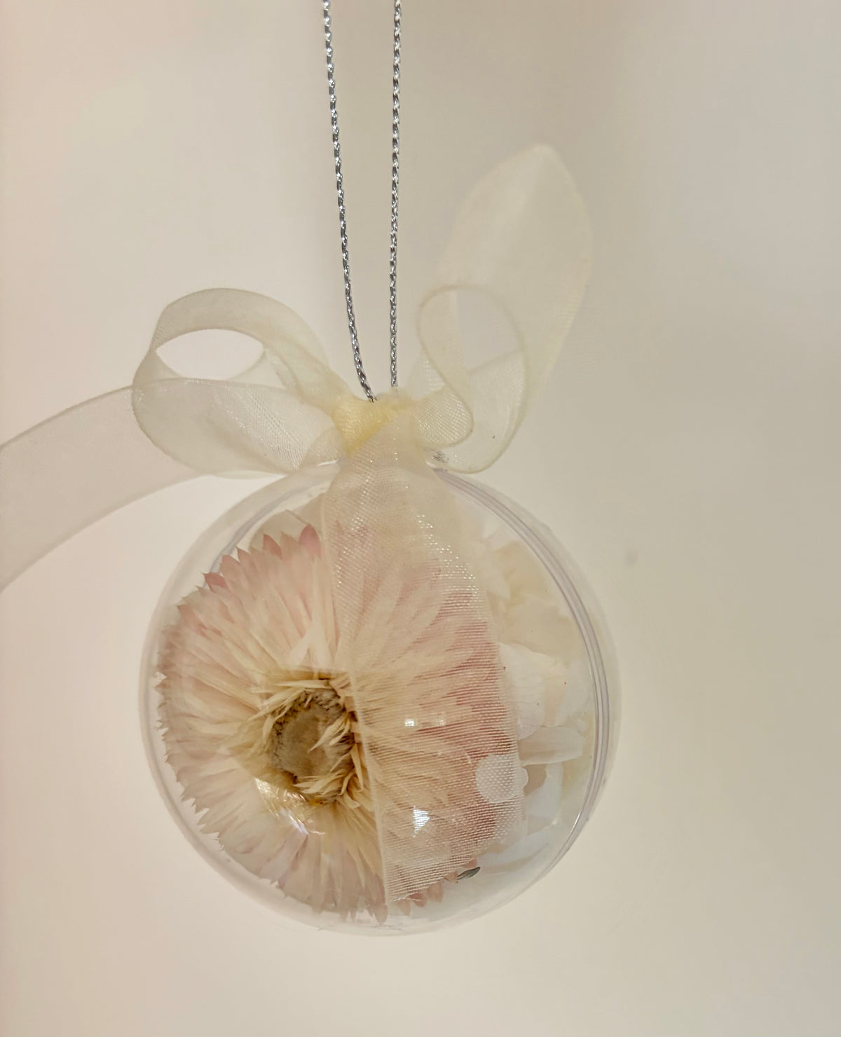 Bauble 6cm~ white/pink