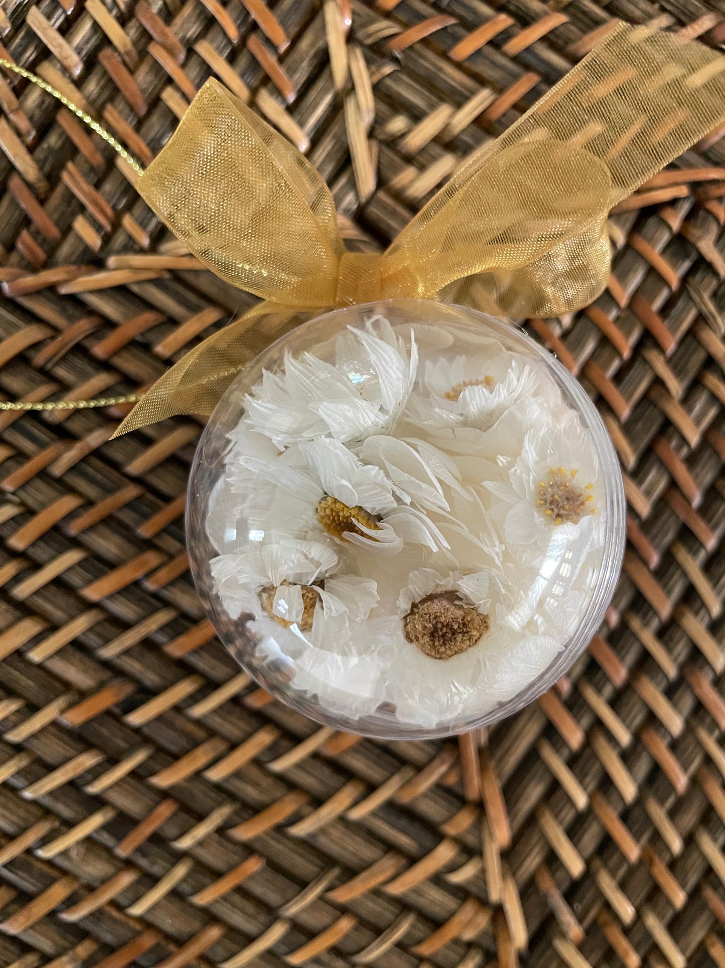 Bauble 6cm white Daisy