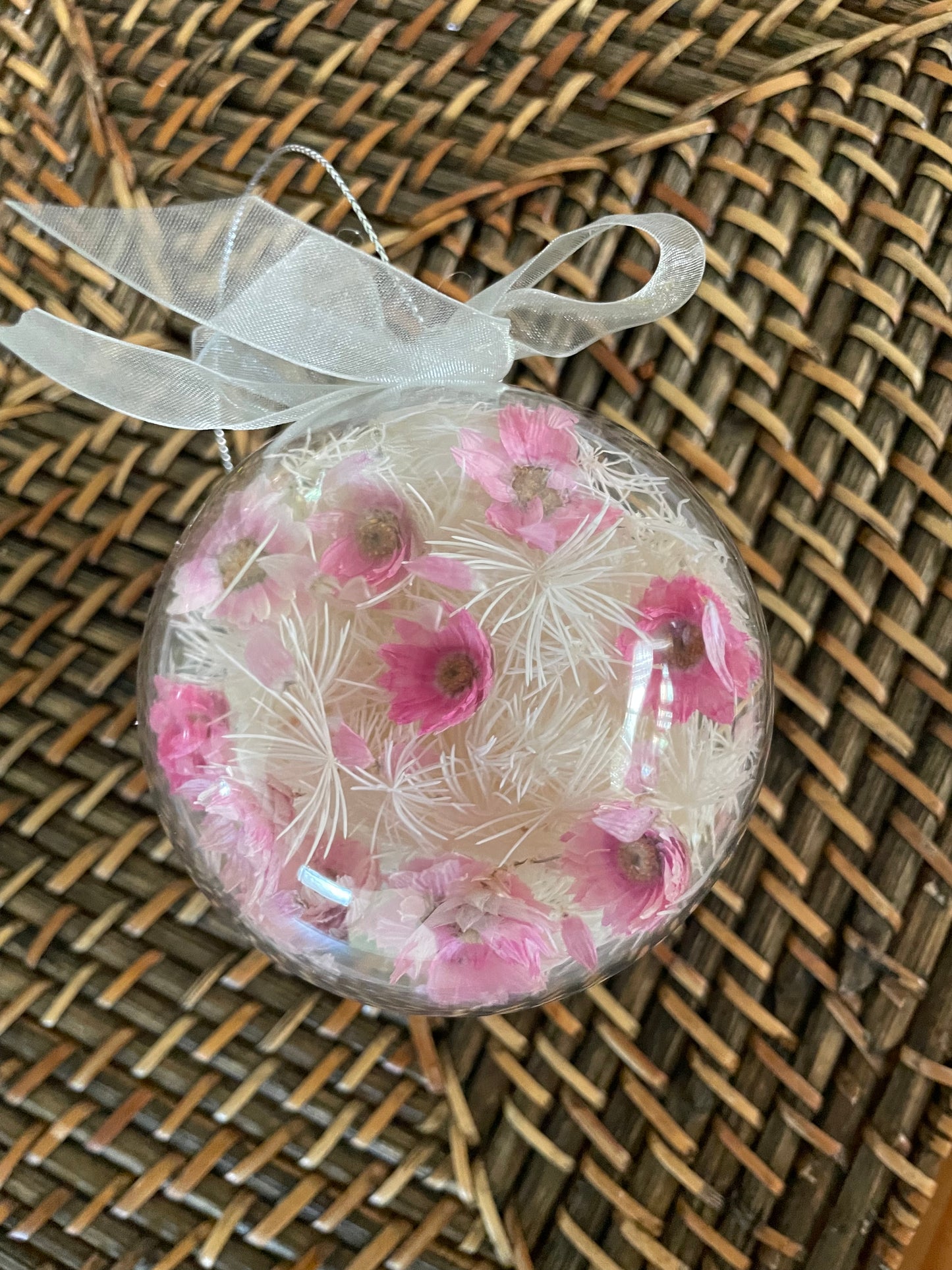 Bauble 8cm Pink Daisy