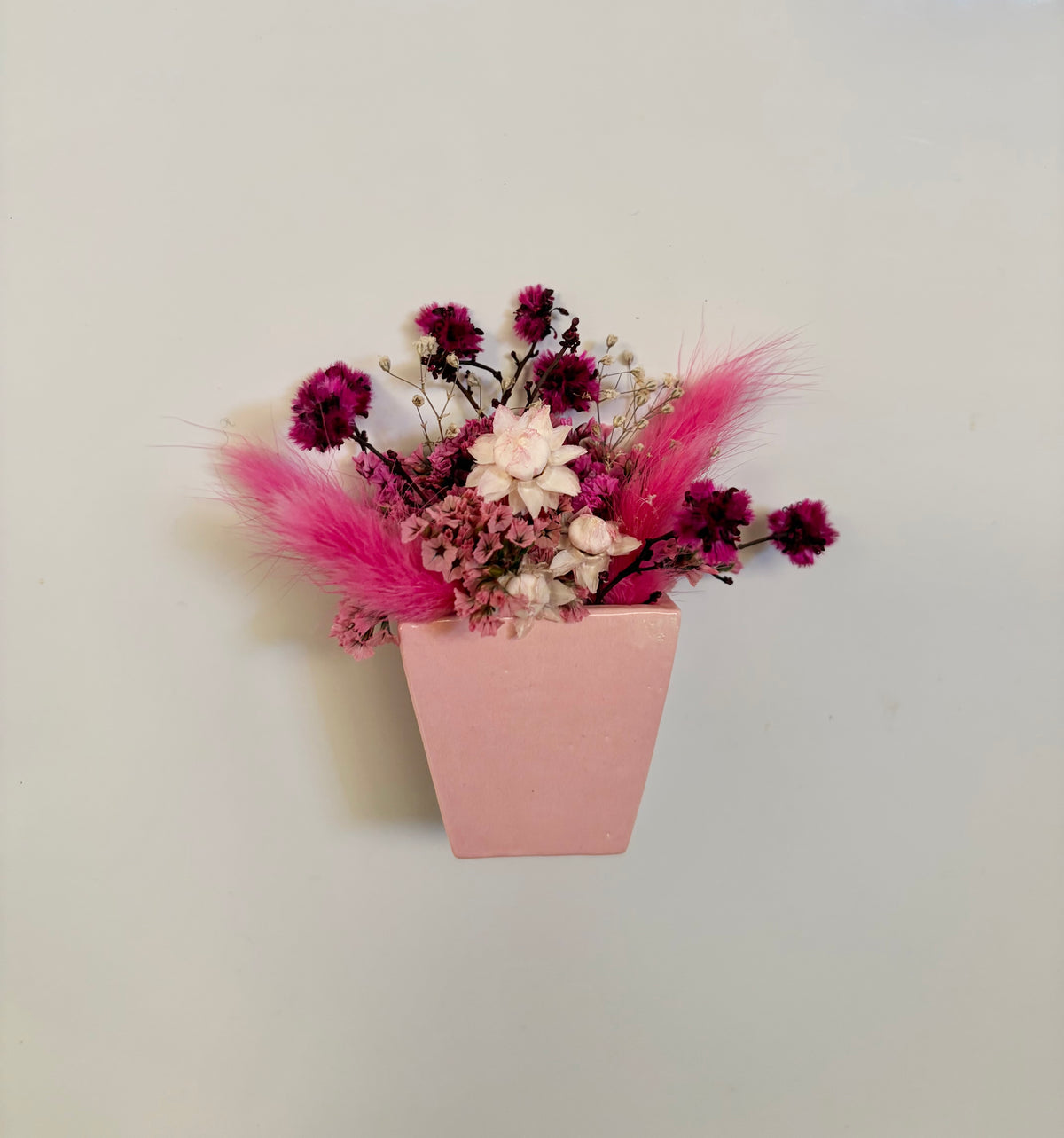 Fridge Magnet~ Hot Pink