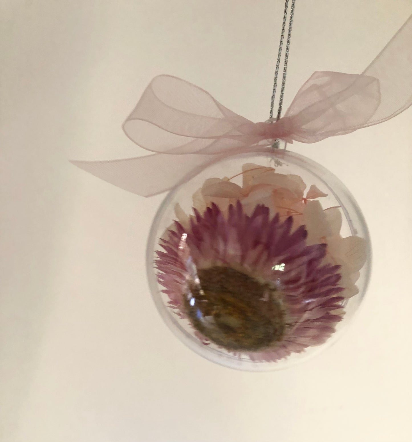 Christmas Bauble 6cm pink strawflower pink ribbon