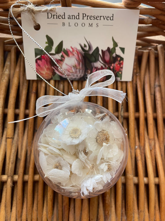Bauble~ white daisies 6cm