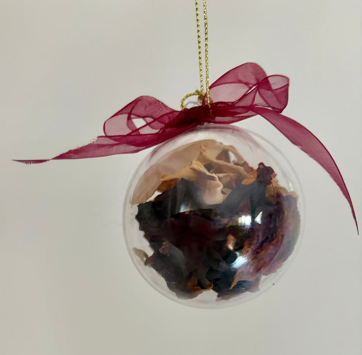 Bauble 6cm ~ Rose Petal