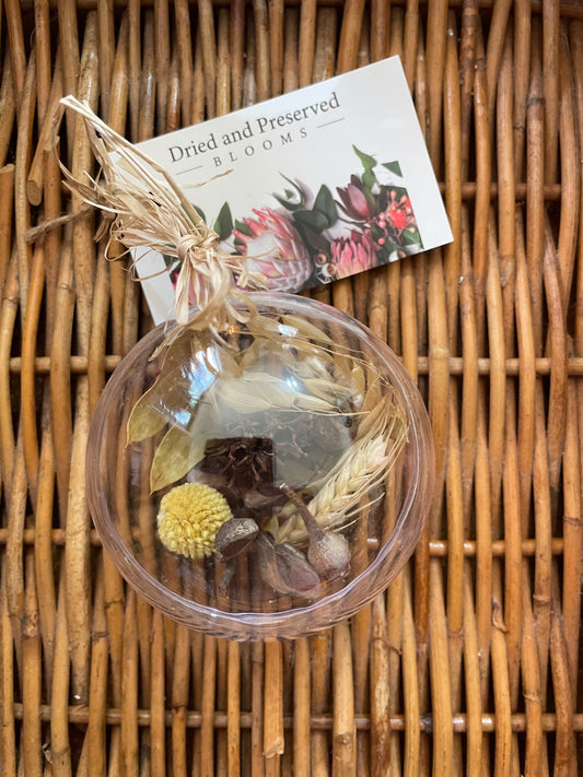 Bauble ~ nature mix 8cm