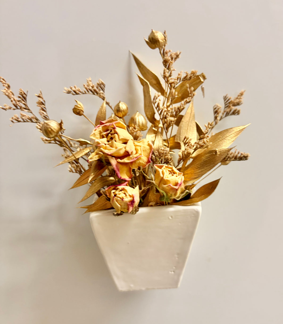 Floral Dome~Gold Rose