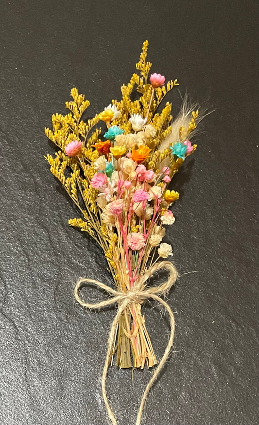 Gift Tag Posy~ Yellow
